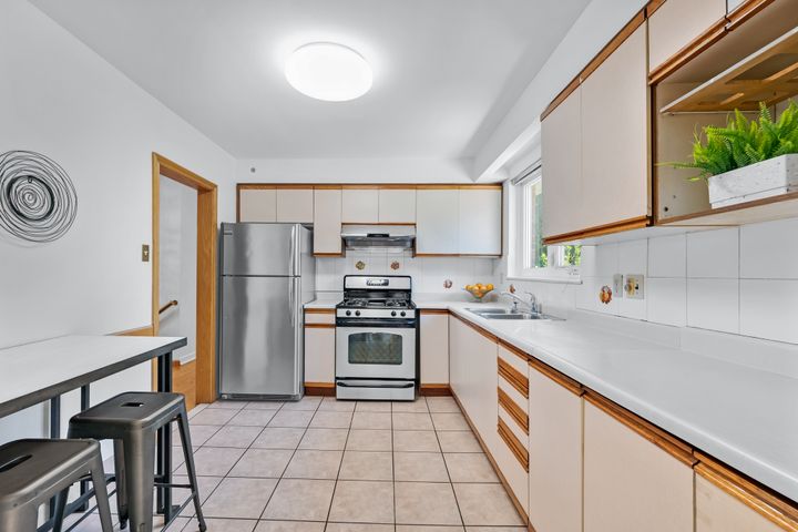 86-heathview-avenue-toronto-web-mls-25 at 86 Heathview Avenue, Bayview Village, Toronto