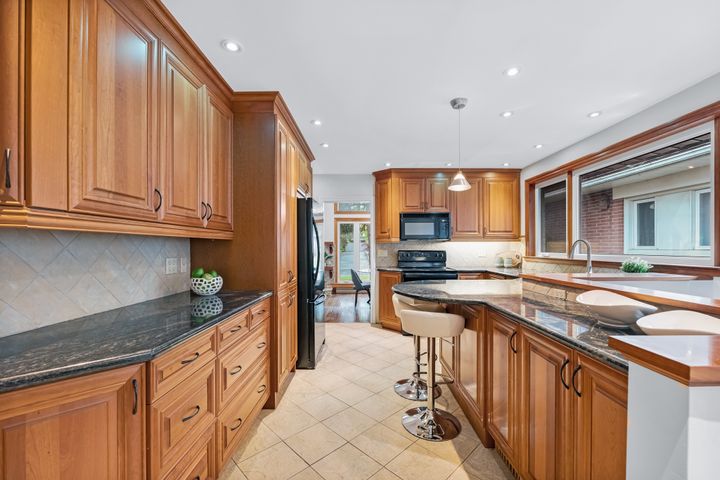 23-palomino-crescent-toronto-web-mls-18 at 23 Palomino Crescent, Bayview Village, Toronto 23-palomino-crescent-toronto-web-mls-18 at 23 Palomino Crescent, Bayview Village, Toronto