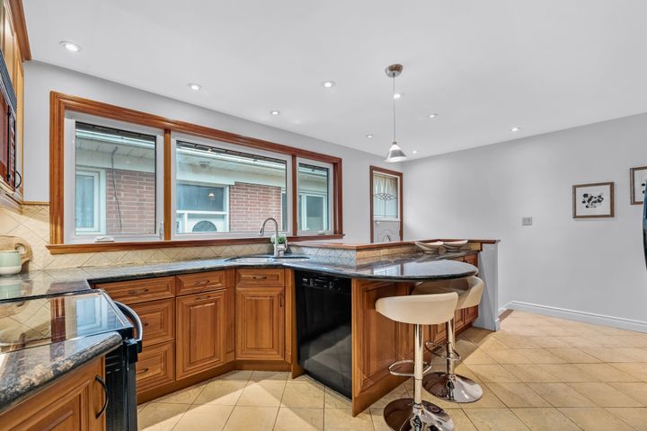 23-palomino-crescent-toronto-web-mls-19 at 23 Palomino Crescent, Bayview Village, Toronto 23-palomino-crescent-toronto-web-mls-19 at 23 Palomino Crescent, Bayview Village, Toronto