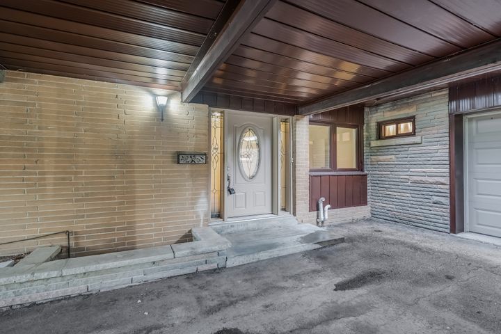 23-palomino-crescent-toronto-web-mls-6 at 23 Palomino Crescent, Bayview Village, Toronto 23-palomino-crescent-toronto-web-mls-6 at 23 Palomino Crescent, Bayview Village, Toronto