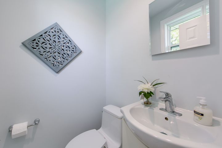 highres_022 at 41 Heathview Avenue, Bayview Village, Toronto