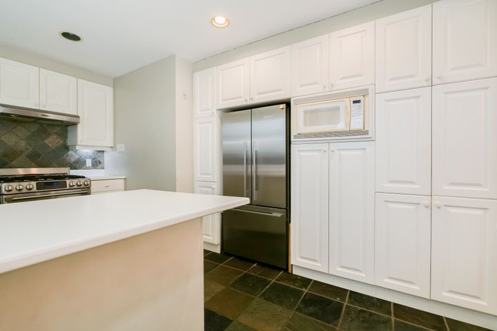 highres_014 at 2 Millgate Crescent, Bayview Village, Toronto