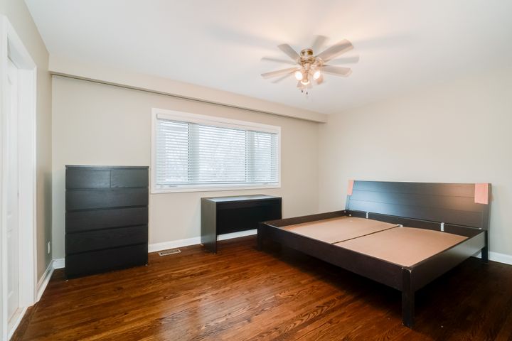 highres_020 at 2 Millgate Crescent, Bayview Village, Toronto