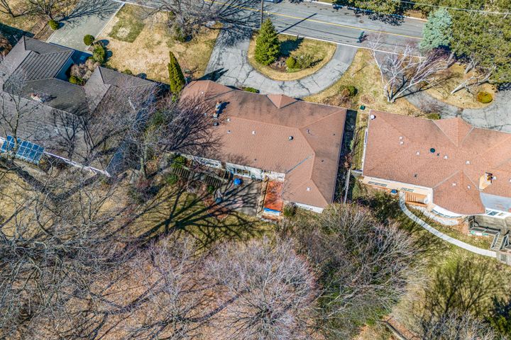 57-forest-grove-drive-toronto-exterior-web-mls-20 at 57 Forest Grove Drive, Bayview Village, Toronto