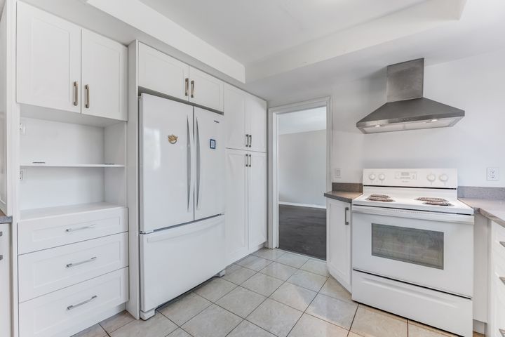 3161-bayview-avenue-toronto-web-mls-20 at 3161 Bayview Avenue, Bayview Village, Toronto