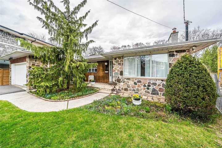 25-wycliffe-cres-bayview-village-toronto-11 at SALE #474 - 25 Wycliffe Crescent, Bayview Village, Toronto 25-wycliffe-cres-bayview-village-toronto-11 at SALE #474 - 25 Wycliffe Crescent, Bayview Village, Toronto