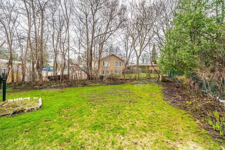 25-wycliffe-cres-bayview-village-toronto-13 at SALE #474 - 25 Wycliffe Crescent, Bayview Village, Toronto 25-wycliffe-cres-bayview-village-toronto-13 at SALE #474 - 25 Wycliffe Crescent, Bayview Village, Toronto