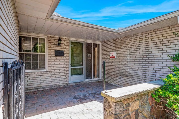 209-burbank-drive-bayview-village-toronto-on-02 at 209 Burbank Drive, Bayview Village, Toronto