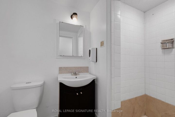 209-burbank-drive-bayview-village-toronto-on-18 at 209 Burbank Drive, Bayview Village, Toronto
