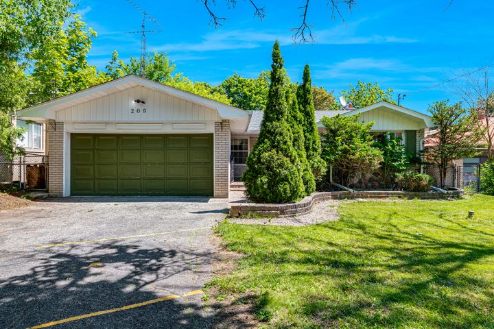 209-burbank-drive-toronto-web-mls-10 at 209 Burbank Drive, Bayview Village, Toronto