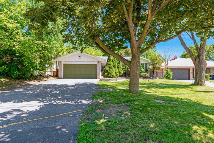 209-burbank-drive-toronto-web-mls-6 at 209 Burbank Drive, Bayview Village, Toronto