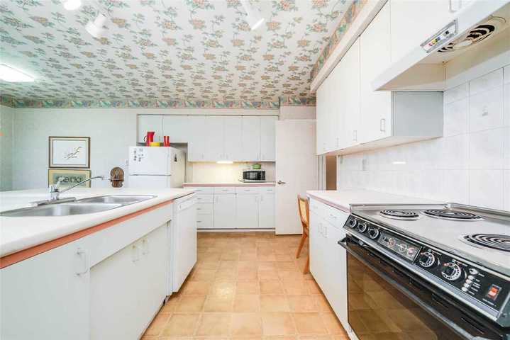 45-bunty-lane-bayview-village-toronto-09 at SALE #475 - 45 Bunty Lane, Bayview Village, Toronto 45-bunty-lane-bayview-village-toronto-09 at SALE #475 - 45 Bunty Lane, Bayview Village, Toronto