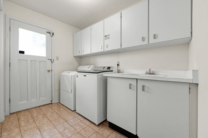54-ambrose-road-toronto-web-mls-35 at 54 Ambrose Road, Bayview Village, Toronto
