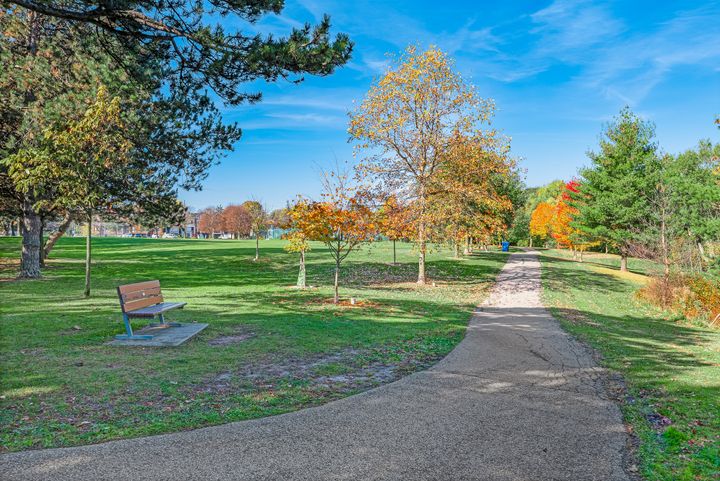 26-millgate-crescent-toronto-web-mls-25 at 26 Millgate Crescent, Bayview Village, Toronto