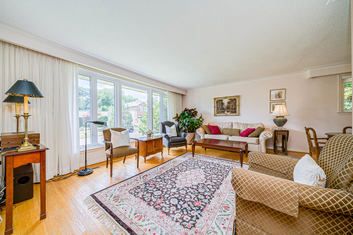 img_004 at 9 Page Avenue, Bayview Village, Toronto img_004 at 9 Page Avenue, Bayview Village, Toronto