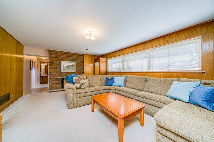 img_044 at 9 Page Avenue, Bayview Village, Toronto img_044 at 9 Page Avenue, Bayview Village, Toronto