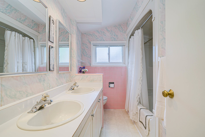 029-highres_029 at 6 Tally Lane, Bayview Village, Toronto 029-highres_029 at 6 Tally Lane, Bayview Village, Toronto