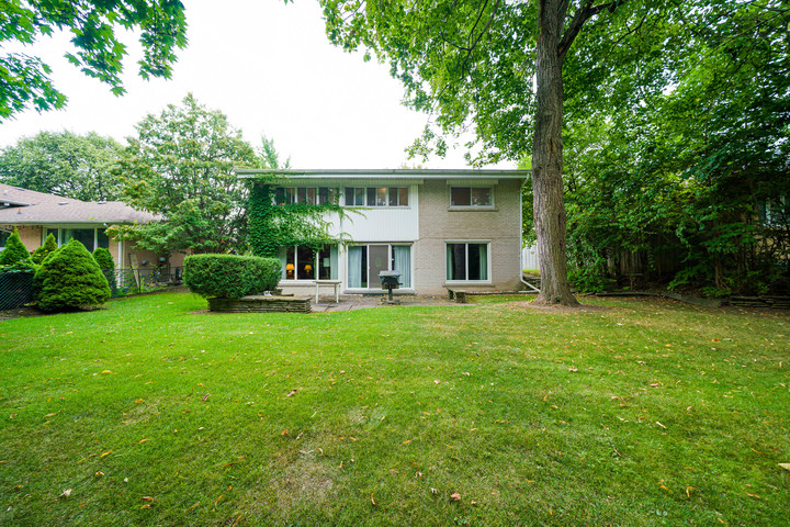 060-highres_060 at 6 Tally Lane, Bayview Village, Toronto 060-highres_060 at 6 Tally Lane, Bayview Village, Toronto