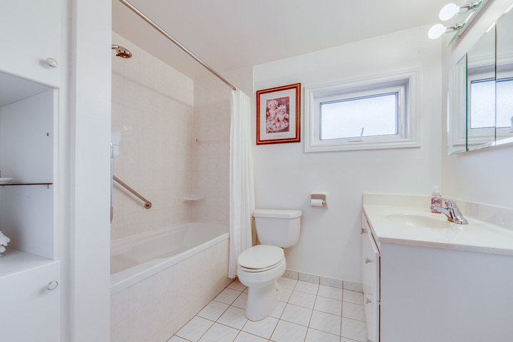 _highres_036 at 73 Heathview Avenue, Bayview Village, Toronto _highres_036 at 73 Heathview Avenue, Bayview Village, Toronto