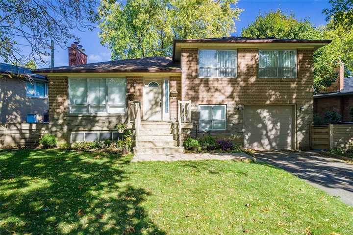 19-brucedale-cres-bayview-village-toronto-01 at 19 Brucedale Crescent, Bayview Village, Toronto 19-brucedale-cres-bayview-village-toronto-01 at 19 Brucedale Crescent, Bayview Village, Toronto