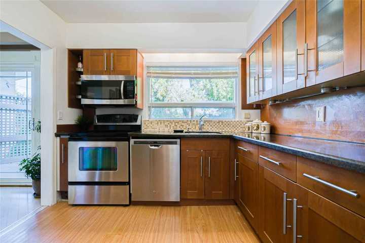 19-brucedale-cres-bayview-village-toronto-07 at 19 Brucedale Crescent, Bayview Village, Toronto 19-brucedale-cres-bayview-village-toronto-07 at 19 Brucedale Crescent, Bayview Village, Toronto