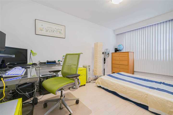 19-brucedale-cres-bayview-village-toronto-11 at 19 Brucedale Crescent, Bayview Village, Toronto 19-brucedale-cres-bayview-village-toronto-11 at 19 Brucedale Crescent, Bayview Village, Toronto