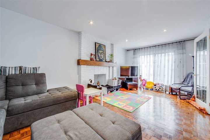 5-clarinda-dr-bayview-village-toronto-09 at 5 Clarinda Drive, Bayview Village, Toronto 5-clarinda-dr-bayview-village-toronto-09 at 5 Clarinda Drive, Bayview Village, Toronto