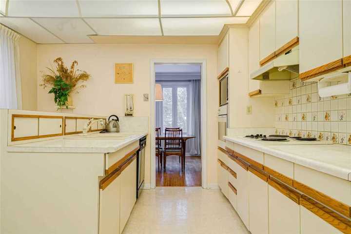 38-blithfield-ave-bayview-village-toronto-07 at 38 Blithfield Avenue, Bayview Village, Toronto 38-blithfield-ave-bayview-village-toronto-07 at 38 Blithfield Avenue, Bayview Village, Toronto