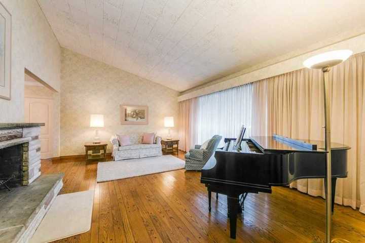 47-hi-mount-dr-bayview-village-toronto-04 at 47 Hi Mount Drive, Bayview Village, Toronto 47-hi-mount-dr-bayview-village-toronto-04 at 47 Hi Mount Drive, Bayview Village, Toronto