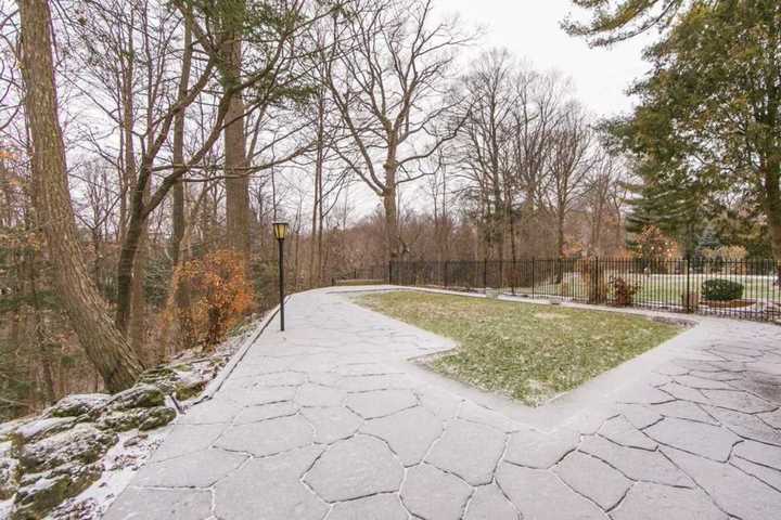 47-hi-mount-dr-bayview-village-toronto-18 at 47 Hi Mount Drive, Bayview Village, Toronto 47-hi-mount-dr-bayview-village-toronto-18 at 47 Hi Mount Drive, Bayview Village, Toronto