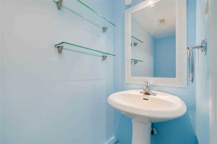 31-rodeo-crt-newtonbrook-west-toronto-03 at 31 Rodeo Court, Newtonbrook West, Toronto 31-rodeo-crt-newtonbrook-west-toronto-03 at 31 Rodeo Court, Newtonbrook West, Toronto