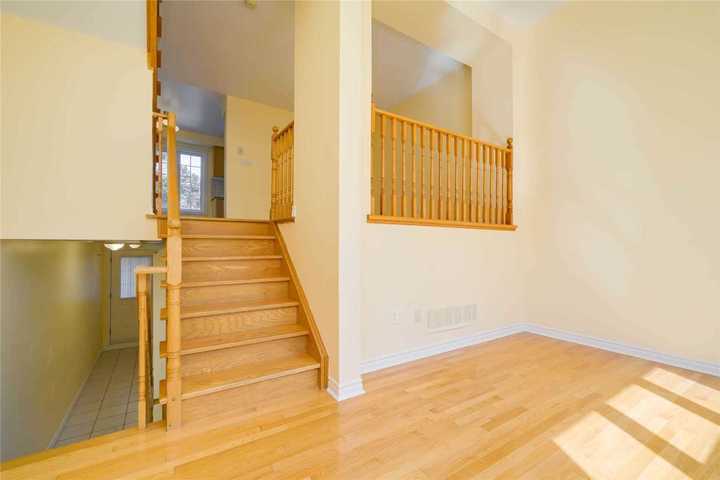 31-rodeo-crt-newtonbrook-west-toronto-04 at 31 Rodeo Court, Newtonbrook West, Toronto 31-rodeo-crt-newtonbrook-west-toronto-04 at 31 Rodeo Court, Newtonbrook West, Toronto