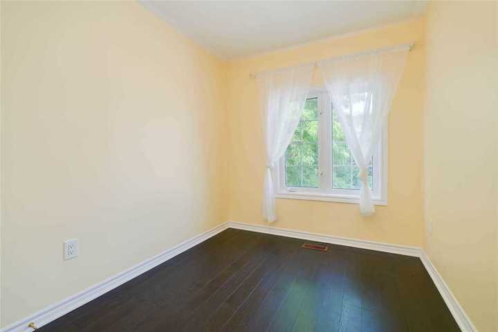 31-rodeo-crt-newtonbrook-west-toronto-15 at 31 Rodeo Court, Newtonbrook West, Toronto 31-rodeo-crt-newtonbrook-west-toronto-15 at 31 Rodeo Court, Newtonbrook West, Toronto