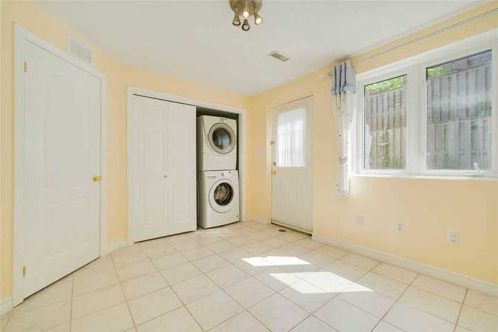 31-rodeo-crt-newtonbrook-west-toronto-17 at 31 Rodeo Court, Newtonbrook West, Toronto 31-rodeo-crt-newtonbrook-west-toronto-17 at 31 Rodeo Court, Newtonbrook West, Toronto