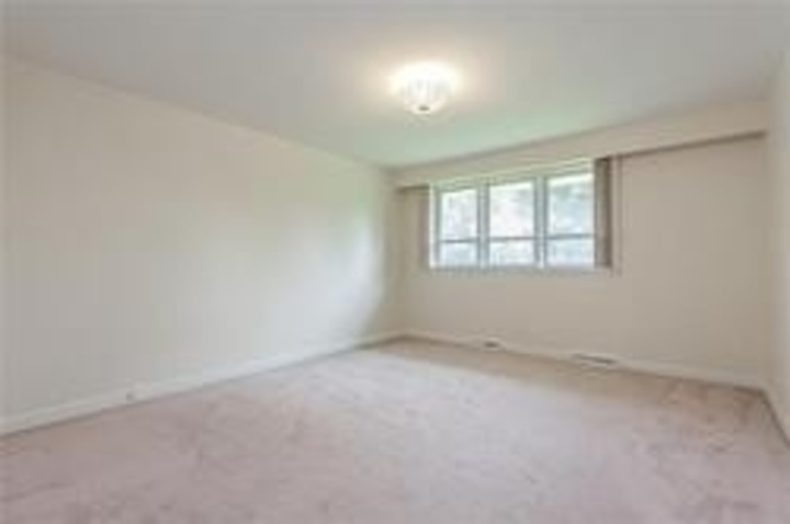 44-whittaker-cres-bayview-village-toronto-08 at 44 Whittaker Crescent, Bayview Village, Toronto 44-whittaker-cres-bayview-village-toronto-08 at 44 Whittaker Crescent, Bayview Village, Toronto