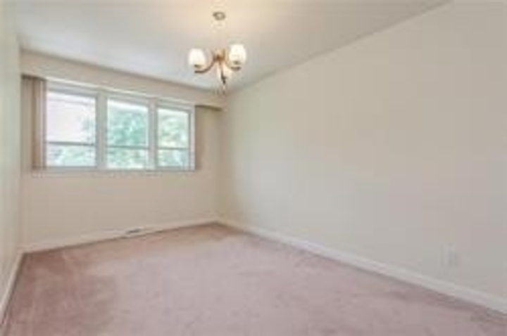 44-whittaker-cres-bayview-village-toronto-10 at 44 Whittaker Crescent, Bayview Village, Toronto 44-whittaker-cres-bayview-village-toronto-10 at 44 Whittaker Crescent, Bayview Village, Toronto