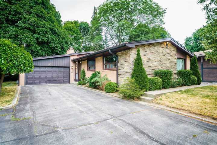 62-ravenscroft-circ-bayview-village-toronto-01 at 62 Ravenscroft Circ, Bayview Village, Toronto 62-ravenscroft-circ-bayview-village-toronto-01 at 62 Ravenscroft Circ, Bayview Village, Toronto