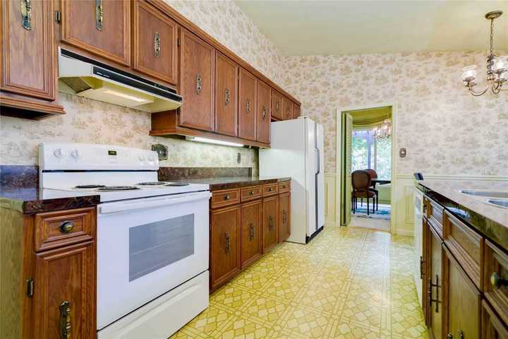 62-ravenscroft-circ-bayview-village-toronto-08 at 62 Ravenscroft Circ, Bayview Village, Toronto 62-ravenscroft-circ-bayview-village-toronto-08 at 62 Ravenscroft Circ, Bayview Village, Toronto