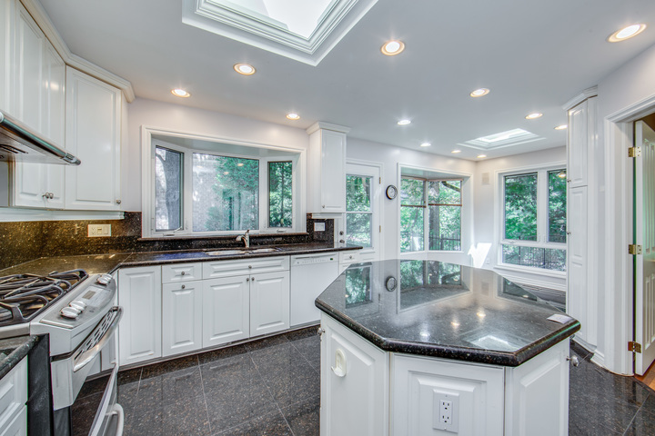 _highres_016 at 215 Burbank Drive, Bayview Village, Toronto _highres_016 at 215 Burbank Drive, Bayview Village, Toronto