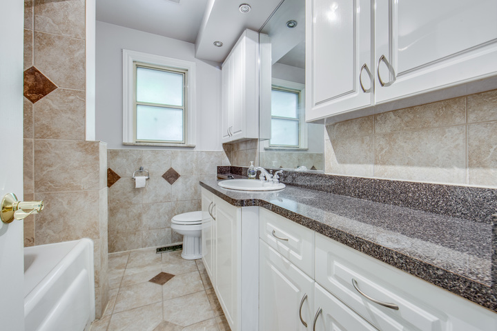 _highres_040 at 215 Burbank Drive, Bayview Village, Toronto _highres_040 at 215 Burbank Drive, Bayview Village, Toronto