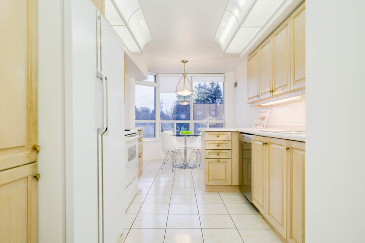 highres_004 at 314 - 3181 Bayview Avenue, Bayview Woods-Steeles, Toronto highres_004 at 314 - 3181 Bayview Avenue, Bayview Woods-Steeles, Toronto