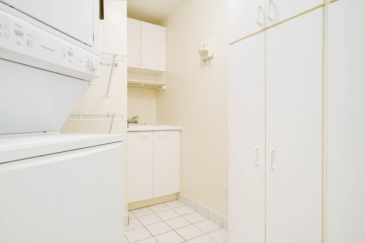 highres_039 at 314 - 3181 Bayview Avenue, Bayview Woods-Steeles, Toronto highres_039 at 314 - 3181 Bayview Avenue, Bayview Woods-Steeles, Toronto