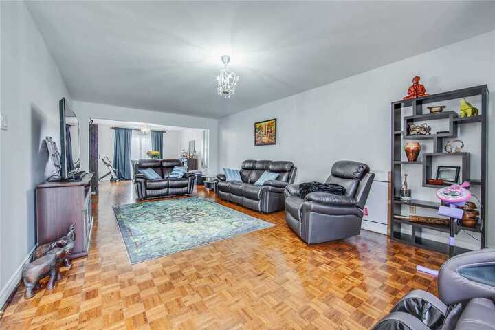 5-clarinda-dr-bayview-village-toronto-04 at 5 Clarinda Drive, Bayview Village, Toronto 5-clarinda-dr-bayview-village-toronto-04 at 5 Clarinda Drive, Bayview Village, Toronto