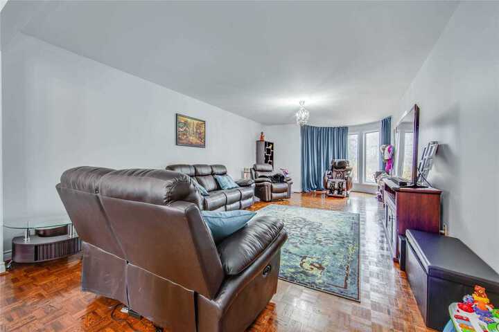 5-clarinda-dr-bayview-village-toronto-05 at 5 Clarinda Drive, Bayview Village, Toronto 5-clarinda-dr-bayview-village-toronto-05 at 5 Clarinda Drive, Bayview Village, Toronto