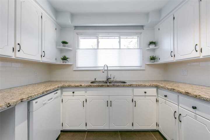 41-heathview-ave-bayview-village-toronto-07 at 41 Heathview Avenue, Bayview Village, Toronto 41-heathview-ave-bayview-village-toronto-07 at 41 Heathview Avenue, Bayview Village, Toronto