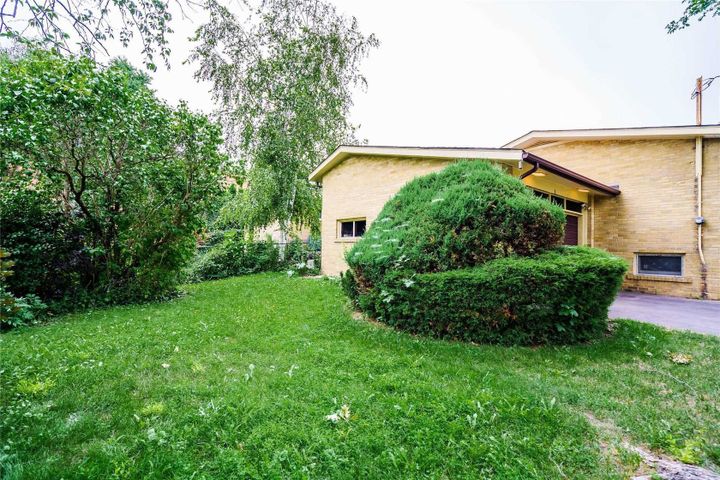 1-windham-dr-bayview-village-toronto-27 at 1 Windham Drive, Bayview Village, Toronto 1-windham-dr-bayview-village-toronto-27 at 1 Windham Drive, Bayview Village, Toronto