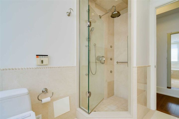 662-e-sheppard-ave-bayview-village-toronto-18 at 809C - 662 Sheppard Avenue East, Bayview Village, Toronto 662-e-sheppard-ave-bayview-village-toronto-18 at 809C - 662 Sheppard Avenue East, Bayview Village, Toronto