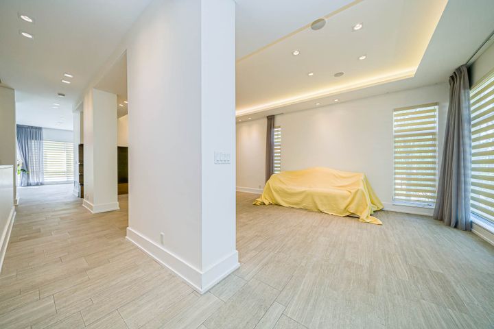 img_004 at 50 Page Avenue, Bayview Village, Toronto img_004 at 50 Page Avenue, Bayview Village, Toronto