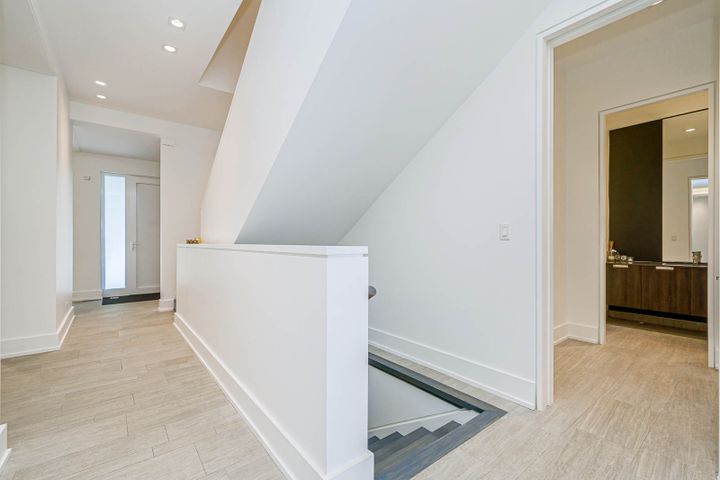 img_006 at 50 Page Avenue, Bayview Village, Toronto img_006 at 50 Page Avenue, Bayview Village, Toronto