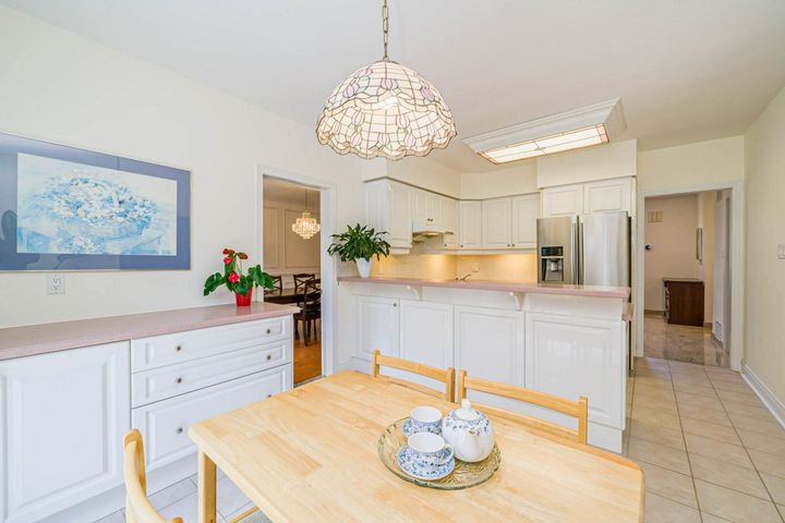 022-highres_022_m at 70 Clarinda Drive, Bayview Village, Toronto 022-highres_022_m at 70 Clarinda Drive, Bayview Village, Toronto